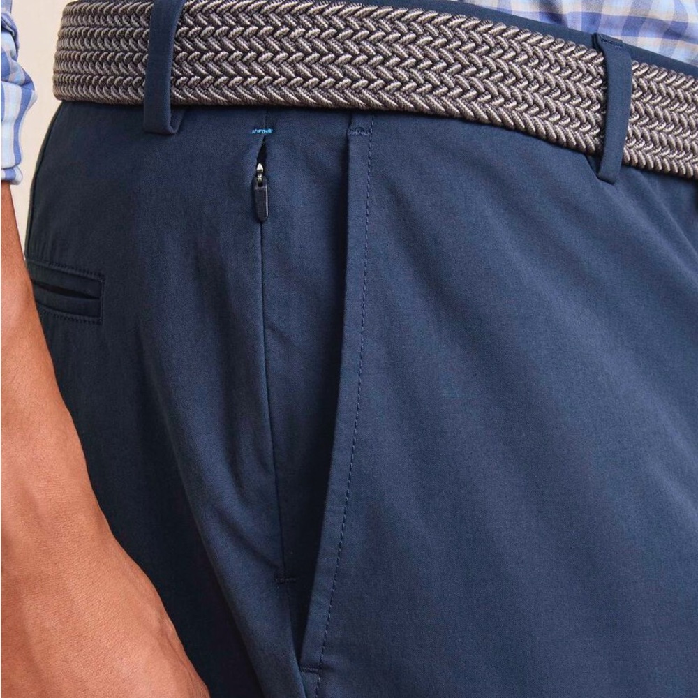 Vineyard Vines Men's On The Go Pant - Picture 5 of 5